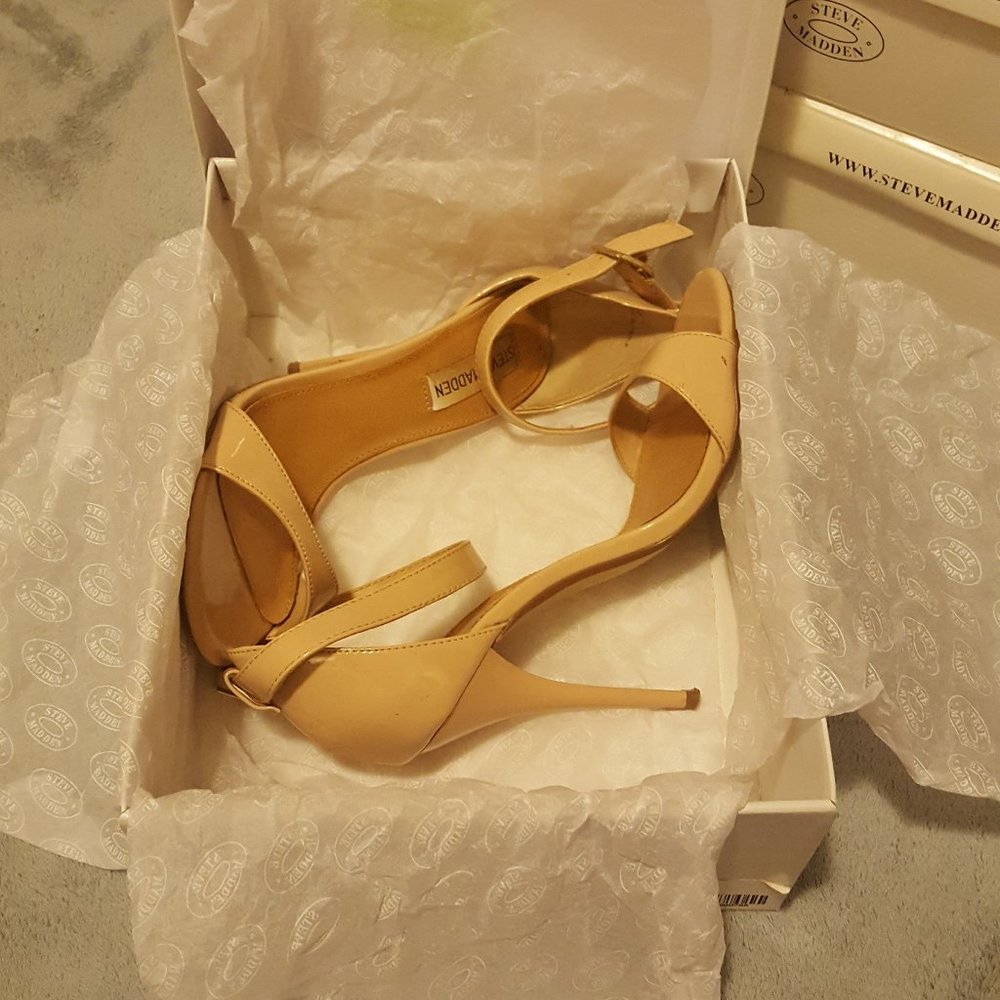 Steve Madden Bittyy Women's Size 7 Beige/Nude Stiletto Sandals